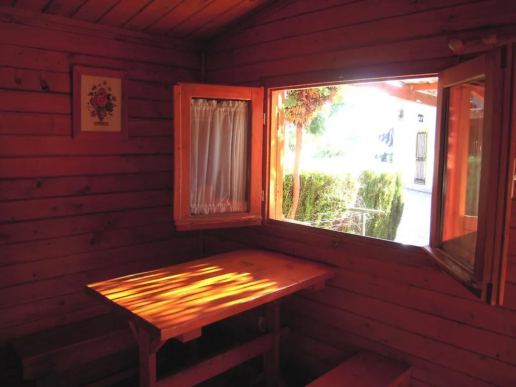 Villa Camping La Albolafia à Villafranca de Córdoba